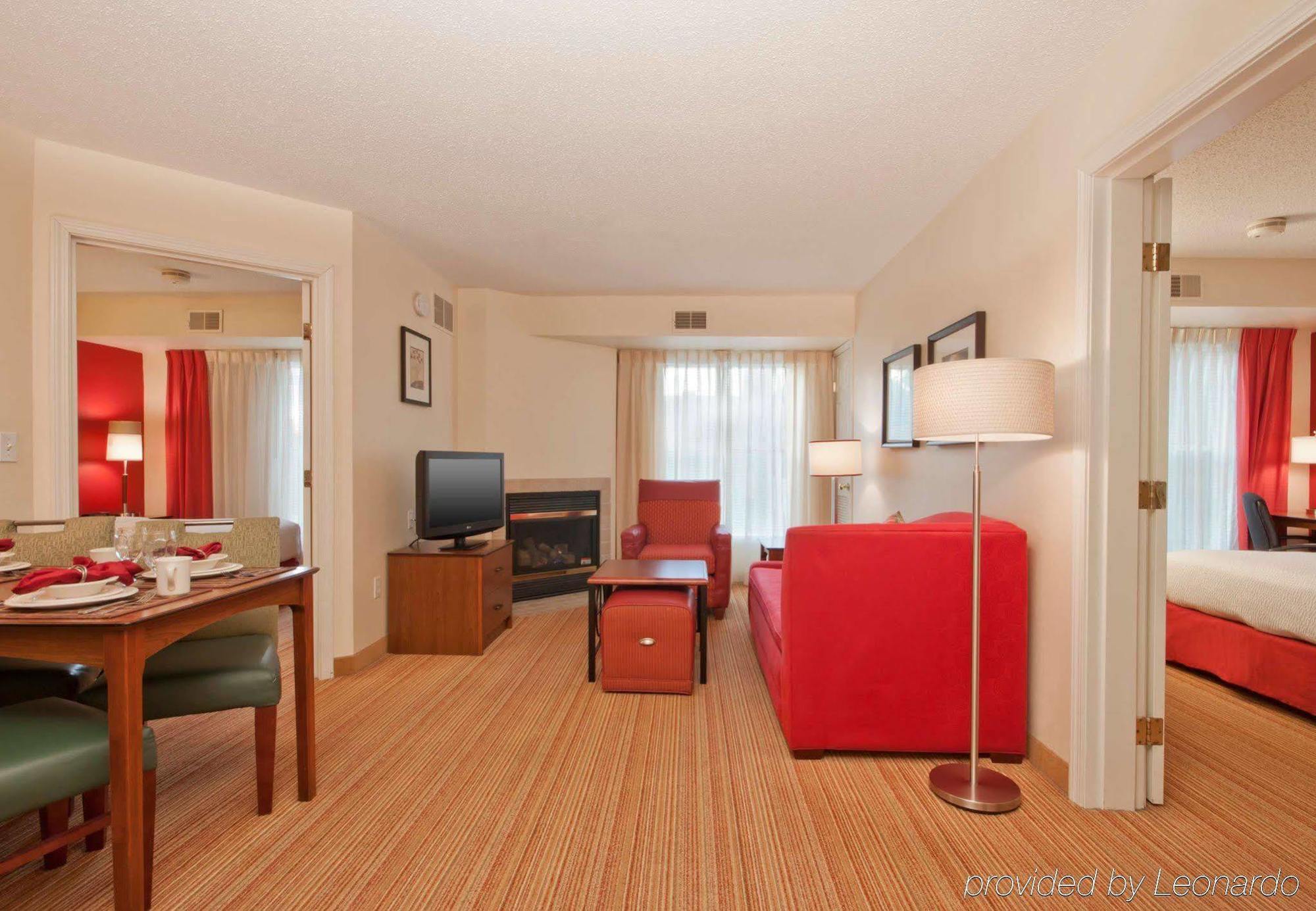 Residence Inn By Marriott Buffalo Galleria Mall Чиктовага Экстерьер фото