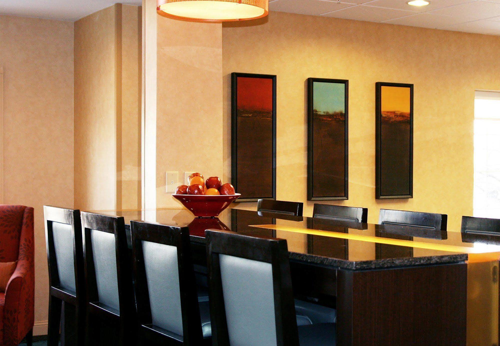 Residence Inn By Marriott Buffalo Galleria Mall Чиктовага Ресторан фото